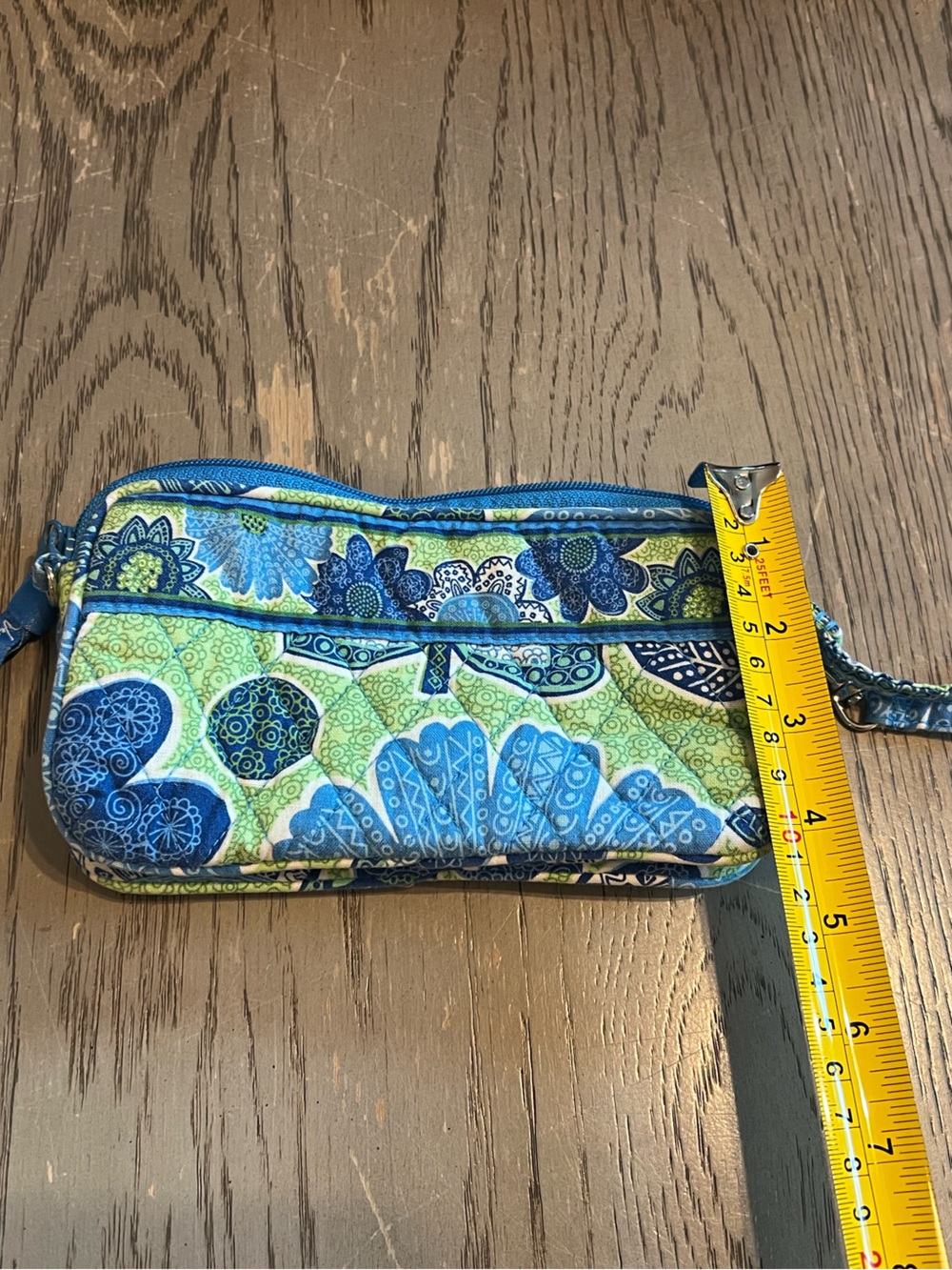 Vera Bradley Retired Doodle Daisy Pattern Wristlet Wallet - Picture 4 of 5
